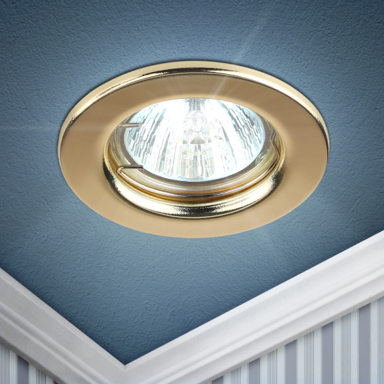 Купить оптом недорого ST1 GD Светильник ЭРА штампованный MR16